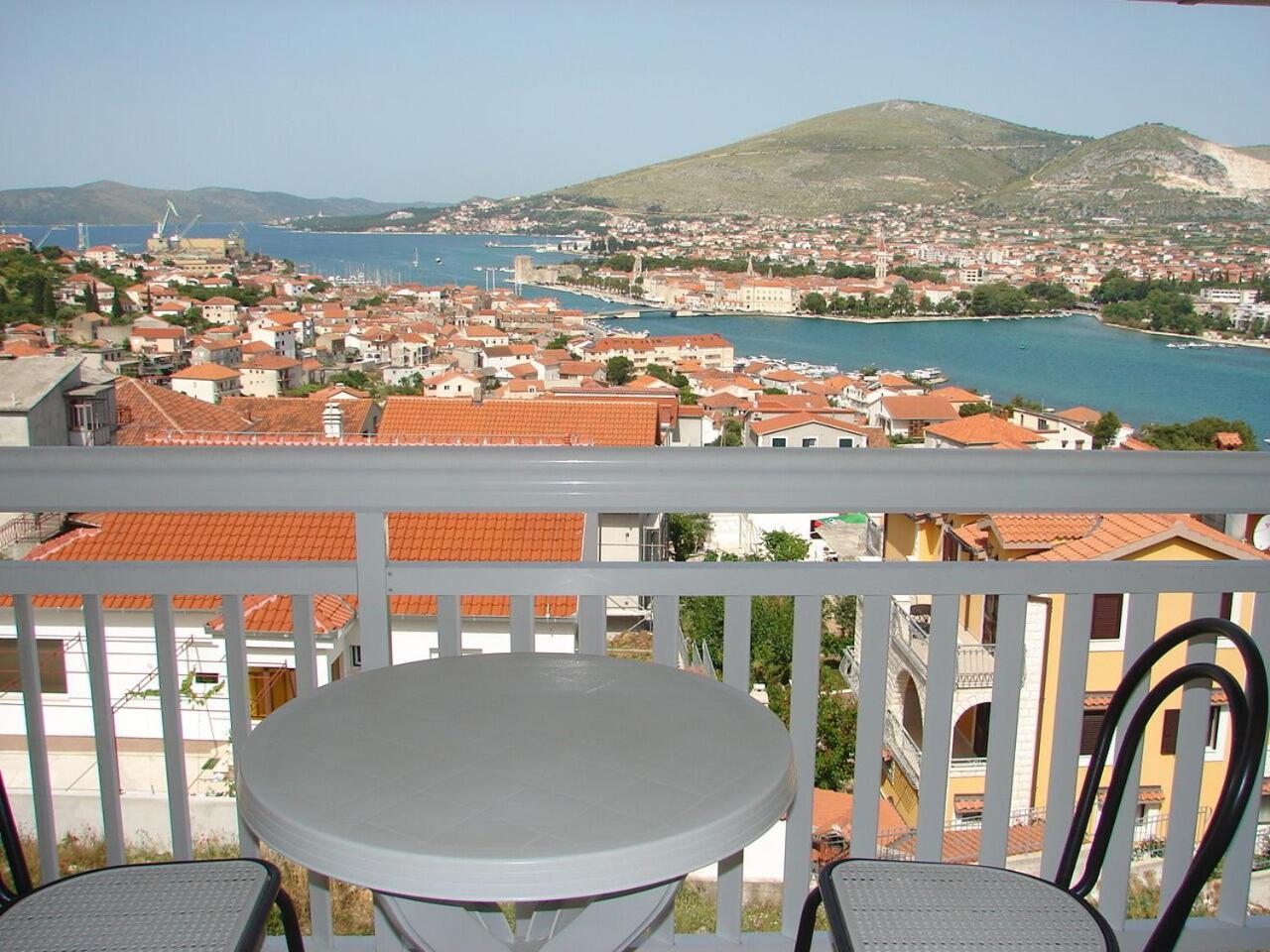 Apartments Mara Trogir Ngoại thất bức ảnh